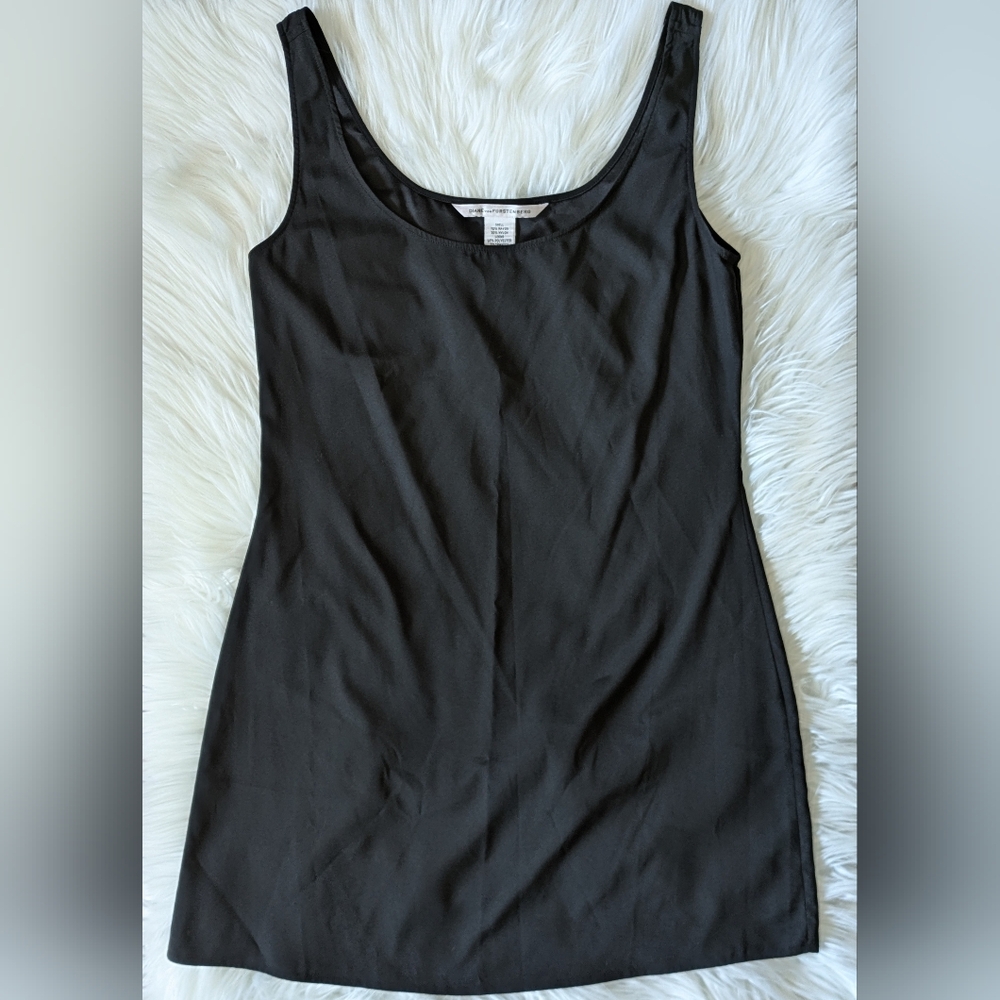 EUC Diane Von Furstenberg black sleeveless scoop neck lightweight mini dress
